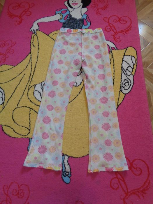 Vand paltaloni creponati de fetita 3.