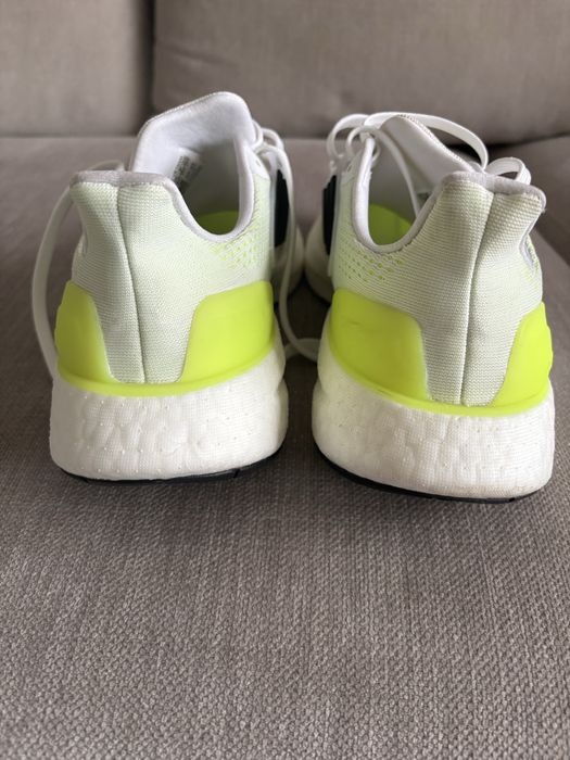 Adidasi Pureboost 23