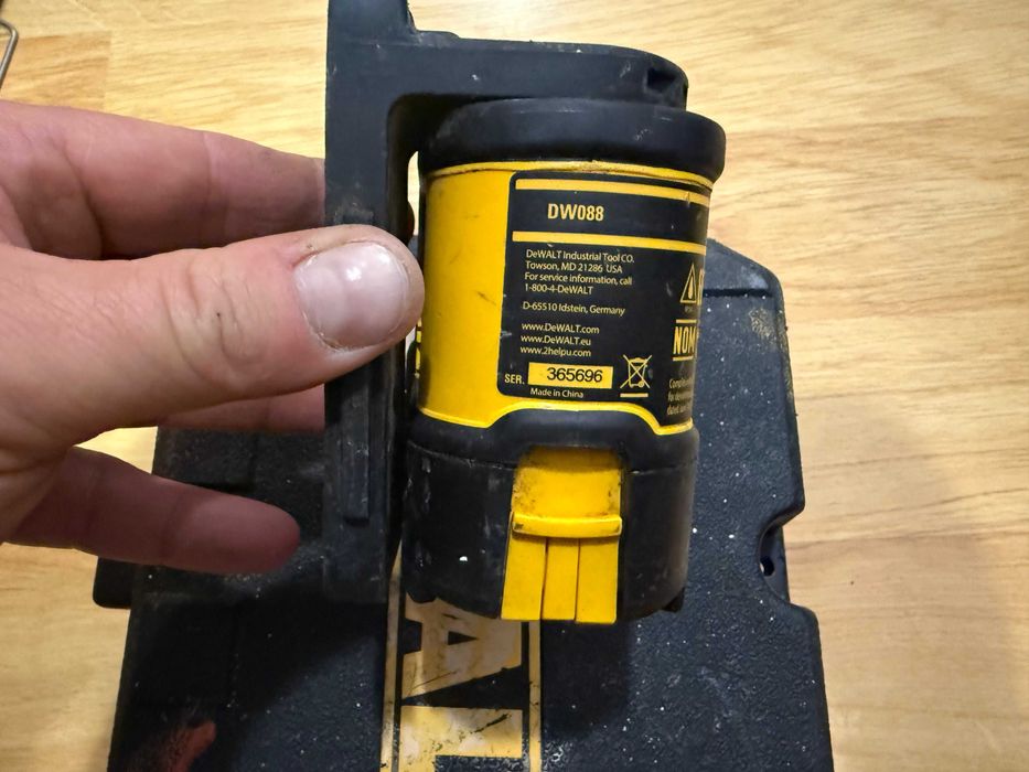 Dewalt DW088G DW088
