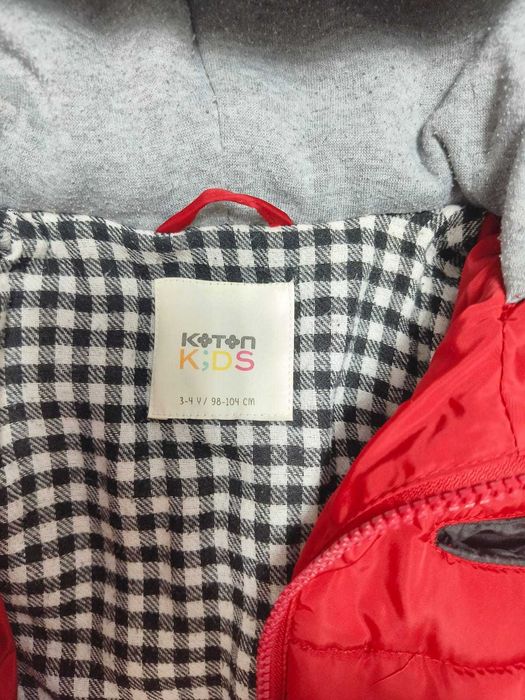 Продам детскую куртку для мальчиков