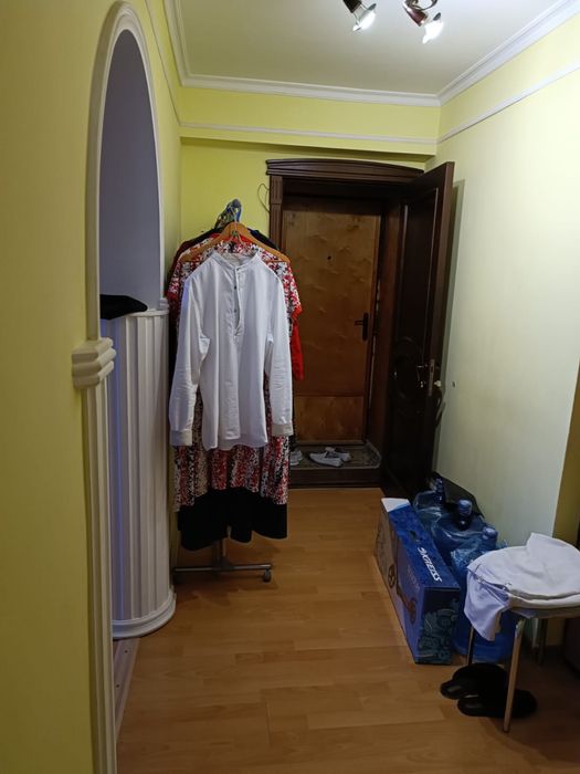 Продается 4 комнатная квартира