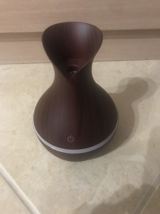 Чисто нов дифузер за ароматерапия с етерични масла