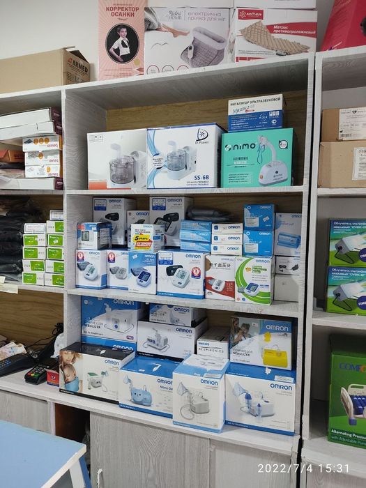 Компрессорный небулайзер Omron NE-C106