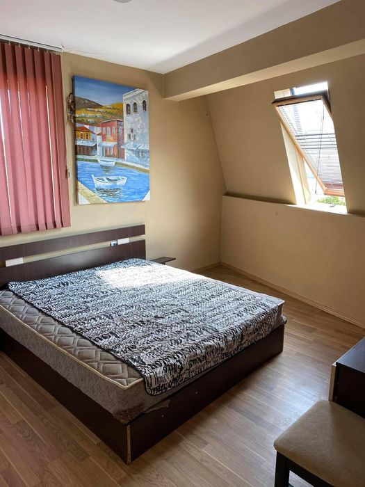 Дава се под наем Тристаен апартамент в Пловдив, Център - 85 кв.м за 400 € - Снимка #2