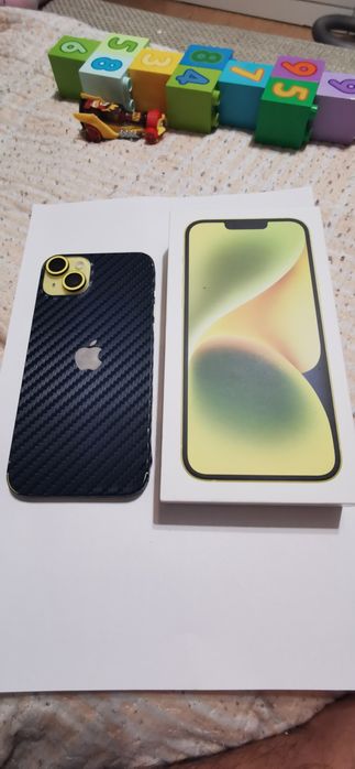 Vând iPhone 14 plus yellow în garanție