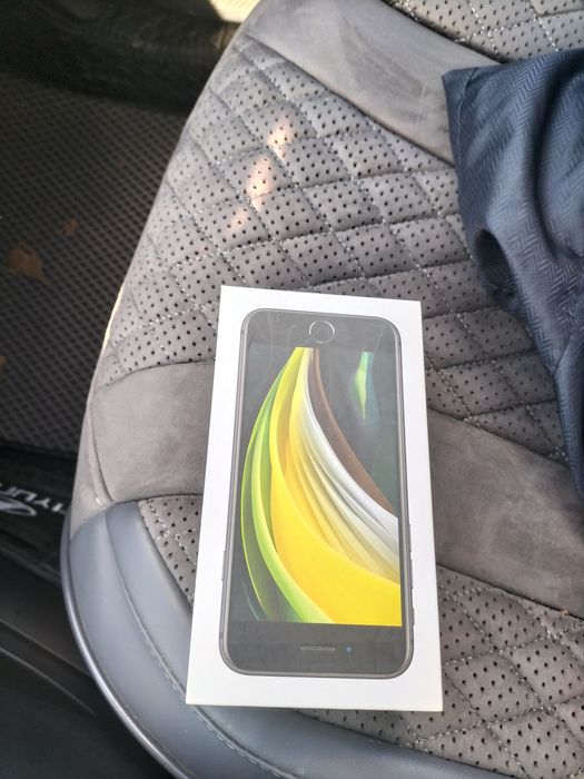 Iphone se 64g 2020