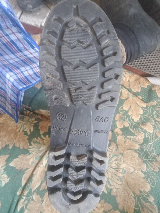 Продам, сапоги резиновые.