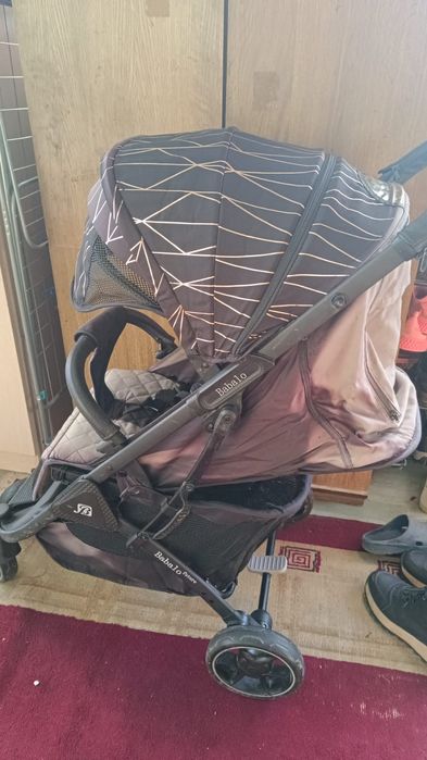 Отдам за 5 литров масло  и коляску