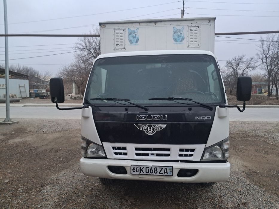 Isuzu NQR Turbo год 2012 пробег 6000км