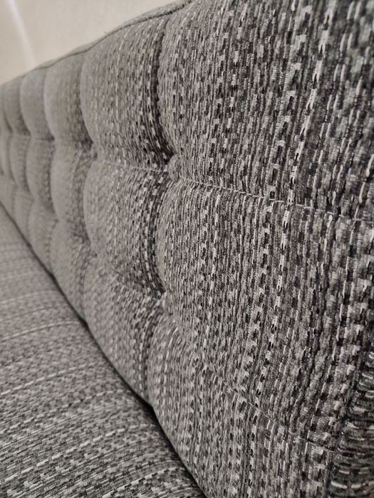 Кровать для спальной комнаты