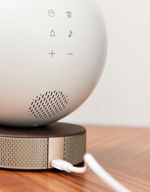 Ceas cu alarma LEXON Miami Sunrise wood, lampa de veghe camera copilului