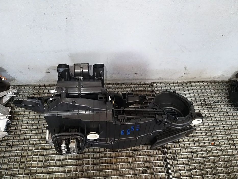 Tulumba aer bord 1.6 b mercedes cla x117 a2468305401