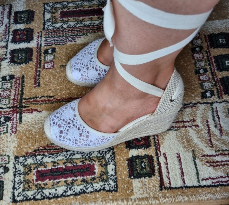 Sandale vârf închis, platformă, DeeZee, mărime 38