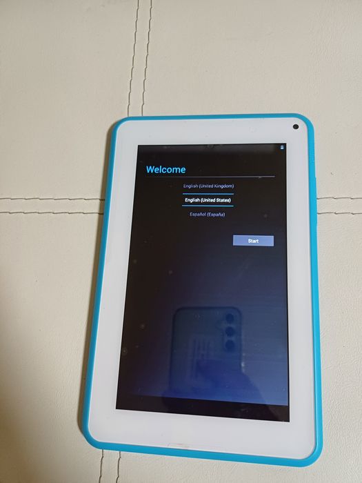 Таблет Philips 7 инча