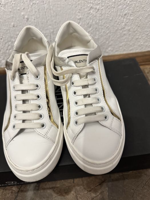 Valentino обувки