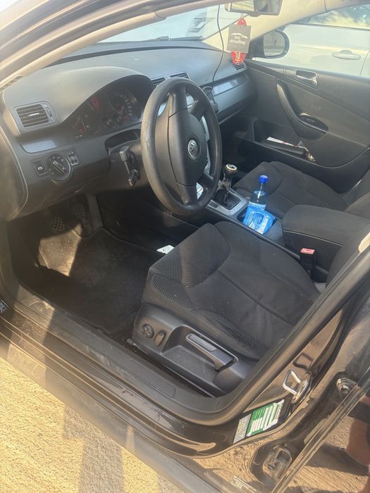 Vand/Schimb cu Dacia Doker -VW Passat B6 2.0 140 CP 2009 Euro 5