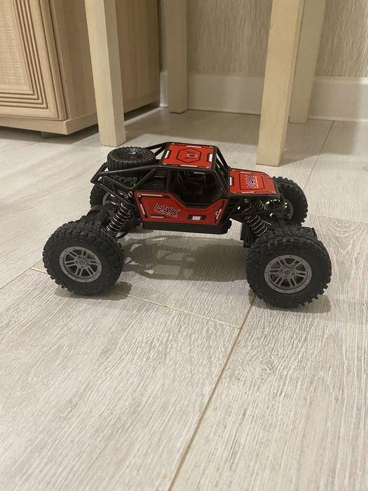 Машинка на радиоуправление