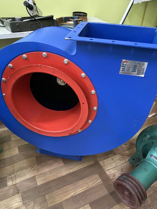 Вытяжки профисиональные вентиляции