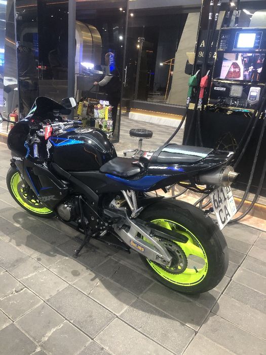 Срочно продам Мотоцикл Honda CBR600RR