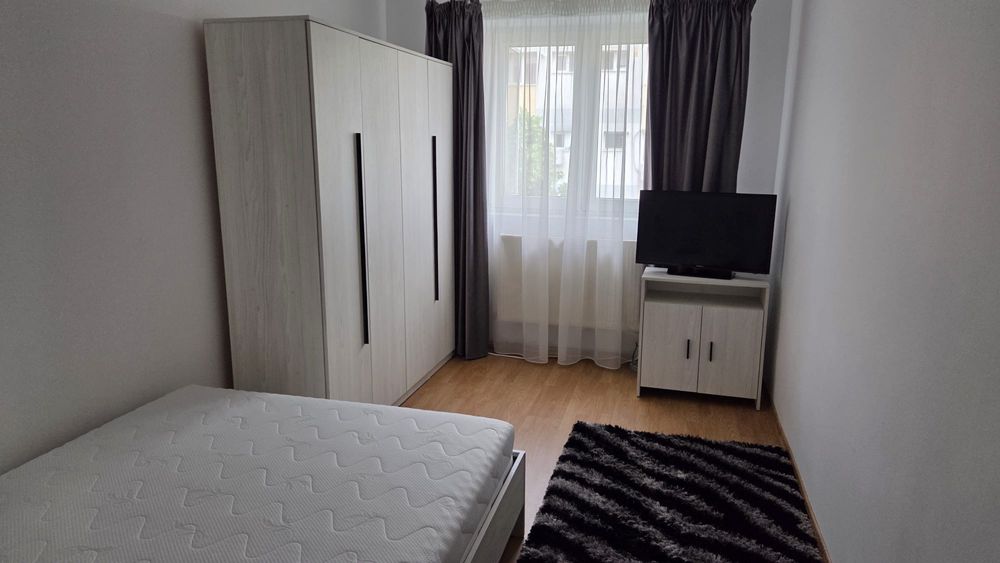 Apartament 4 camere de închiriat, zona Crișan Slatina