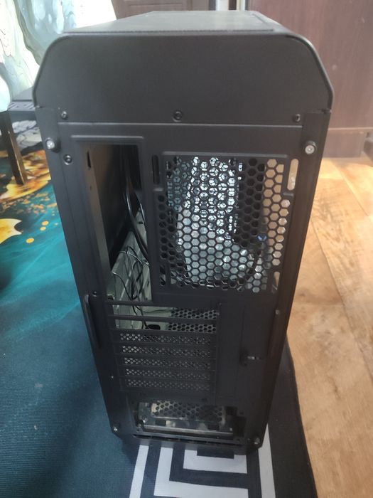 Продаю корпус Aero one frost G Bk v1.