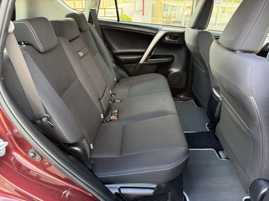 Toyota RAV 4 2.5 HYBRID 197к.с 2017г. FULL SERVICE
