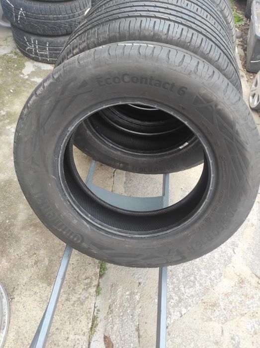 205/60/16 Continental