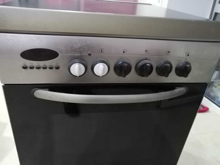 Продам газовую плиту Bosch