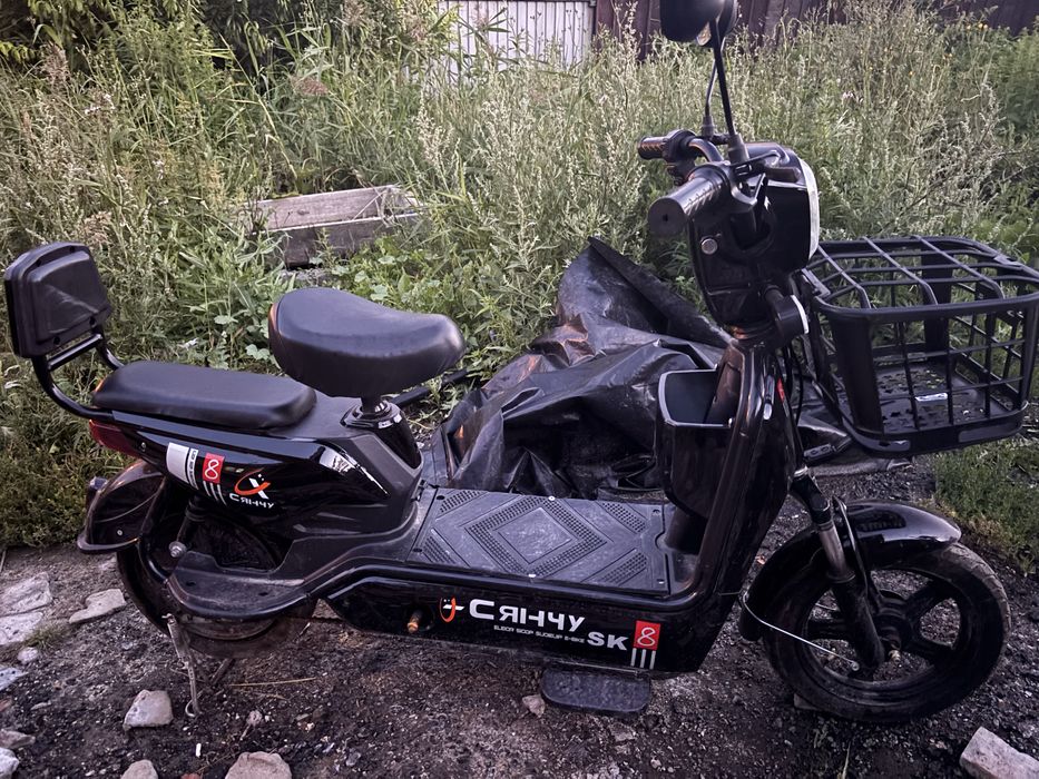 продам скутер ск8