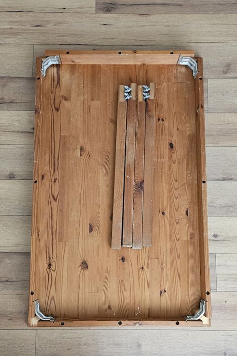 Masa solida de lemn, picioare detasabile