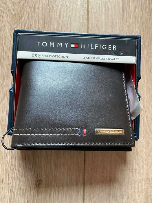Мъжки кожен портфейл Tommy Hilfiger
