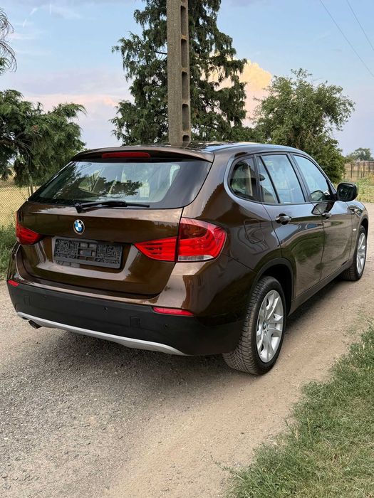 BMW X1 2011 — imagine 2