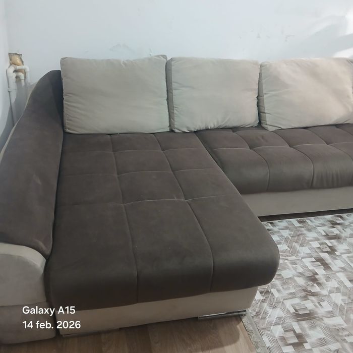 Vand coltar de living stare ca nou