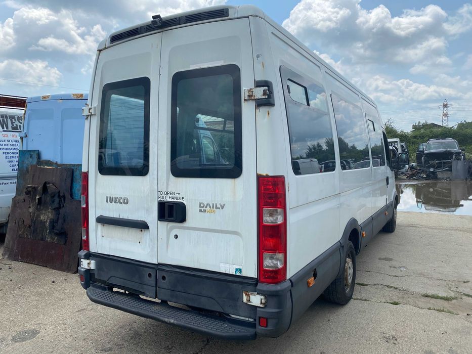 DEZMEMBREZ PIESE Iveco DAILY 4 2,3 HPI 35 S12 35 S14 BUS 8+1 LOCURI euro 4 2007
