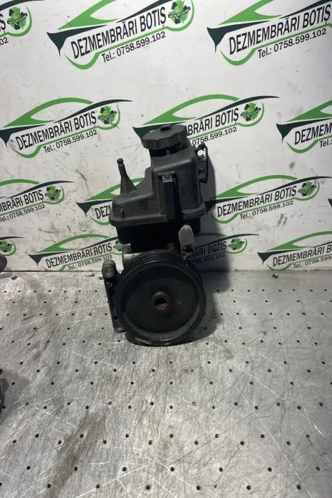 Pompa servodirectie mecanica Mercedes-Benz E-Class 2010