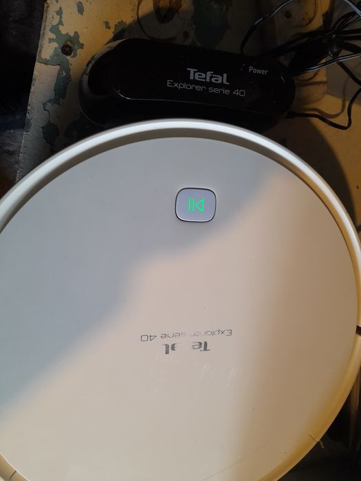 Робот пылесос продам