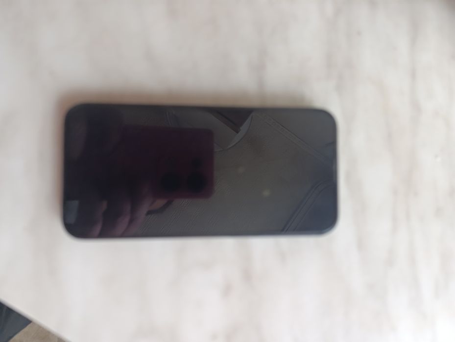 Продам Айфон 14 .