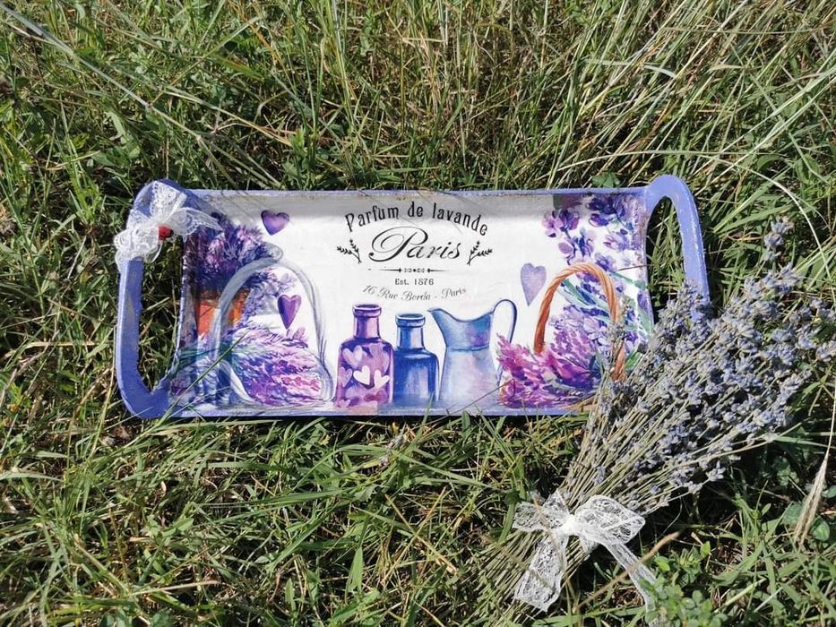 Сувенири, таблички и сервиз