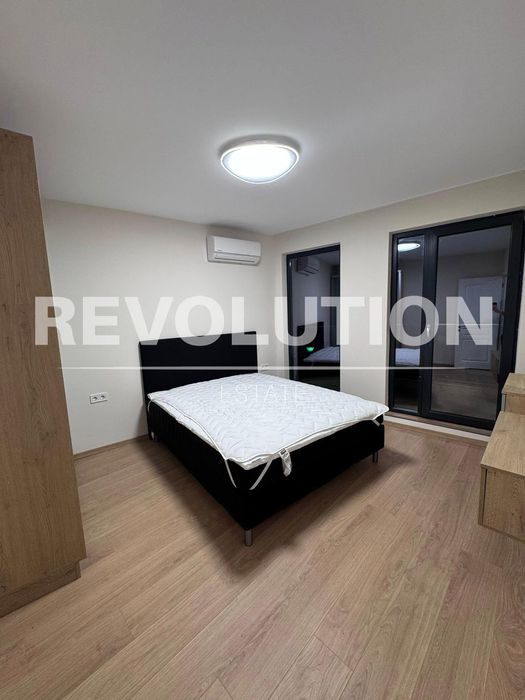 Дава се под наем Тристаен апартамент в Варна, Център - 72 кв.м за 997.05 € - Снимка #1