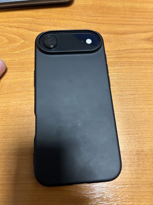 Iphone 17 air spaceblack неразличим от нов