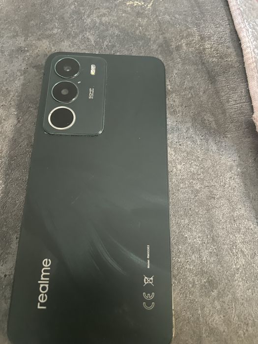 Realme 128гб.
