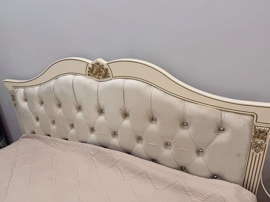 Продаю кровать 2х спальную