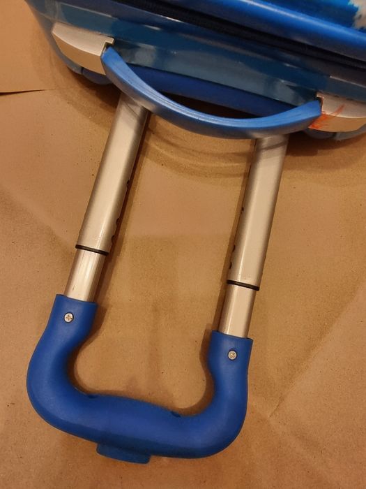 Чемодан детский, размеры указаны в объявлении