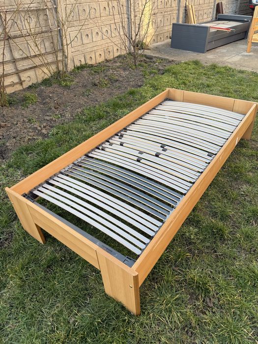 Pat din lemn , somiera si saltea 200/90