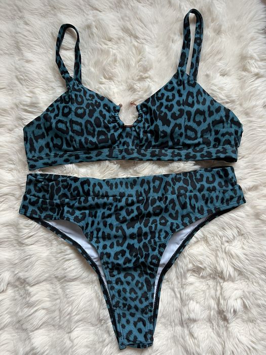 Costum de baie cu talie inalta