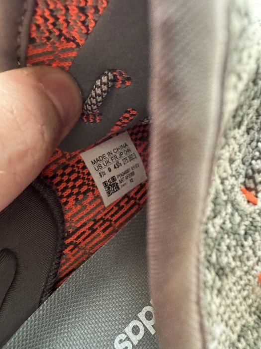 Yeezy 350 v2 beluga