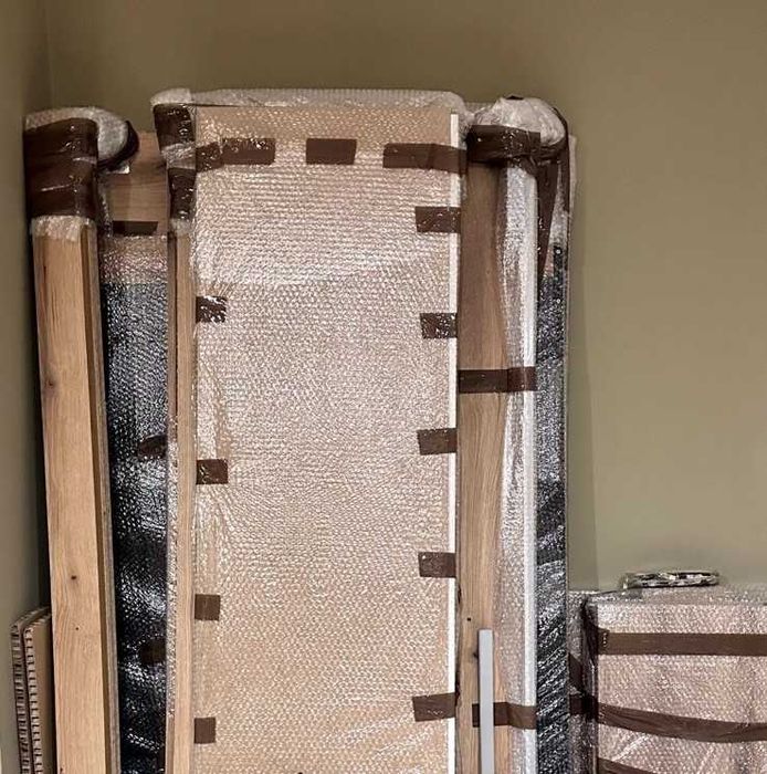 Двукрилен гардероб