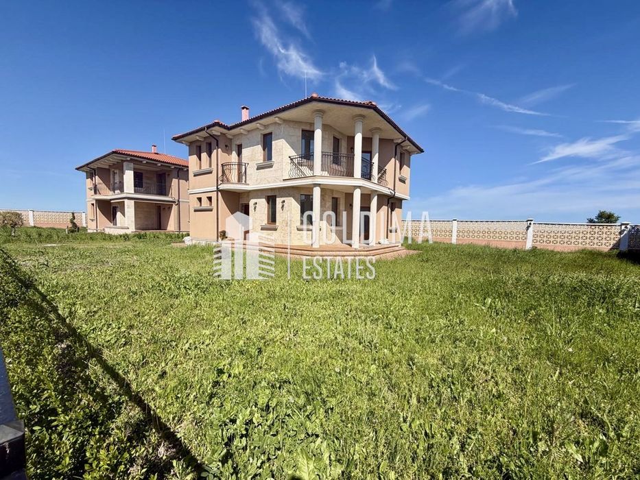 Продава се Къща в Поморие - 192 кв.м за 637 €/кв.м - Снимка #2
