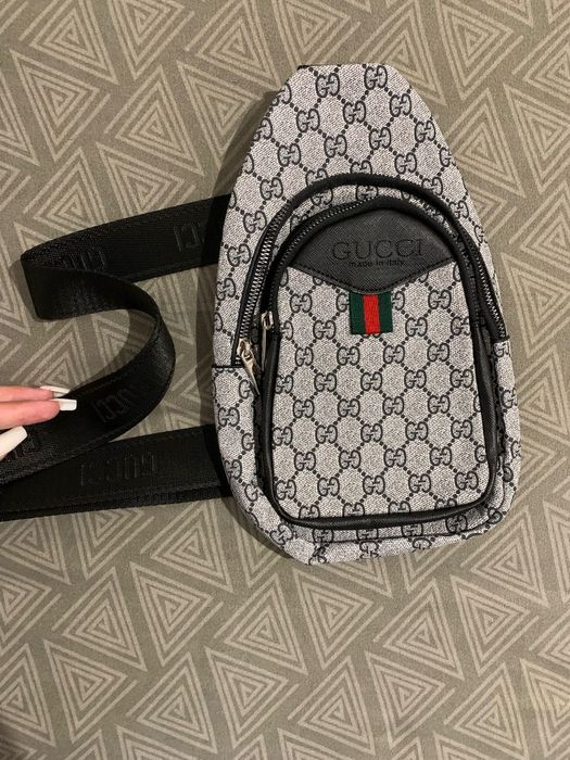 Borsetă Gucci - OFERTĂ - 199 RON