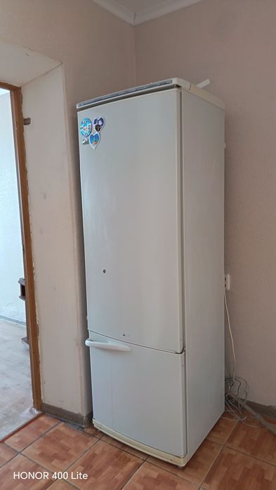 Продам б/у холодильник